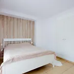 Modern Family Townhouse Apartament