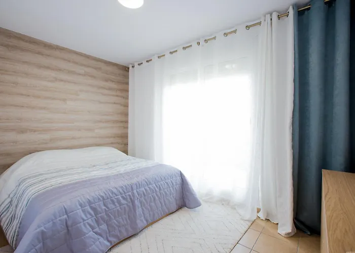 아파트 Modern Family Townhouse *